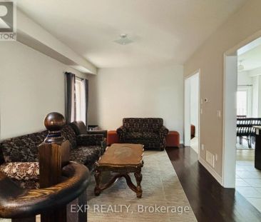 92 MELTWATER CRESCENT - Photo 2