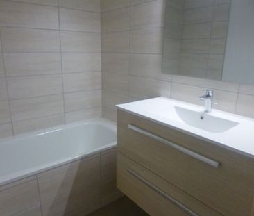 Appartement à louer - REIMS - ST REMI, - Photo 6