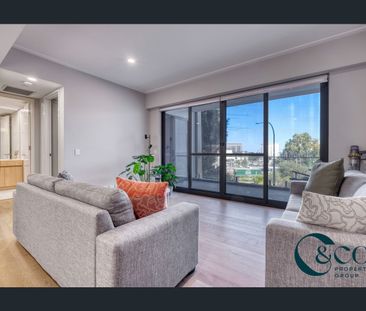 MODERN UNFURNISHED 1 BEDROOM, 1 BATHROOM - Photo 2