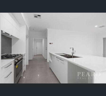 5 Ambrella Street, Treeby, WA 6164 - Photo 1