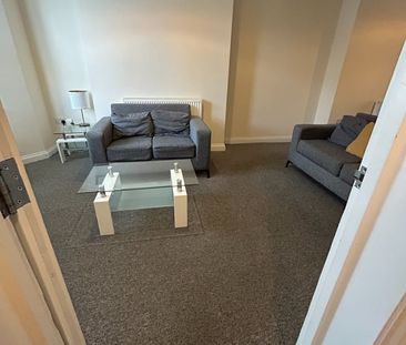 4 Bed Terraced House, Stoke Lane, BS9 - Photo 1