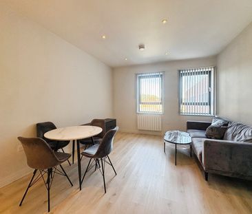 Pembroke Broadway, Camberley, Surrey, GU15 - Photo 1