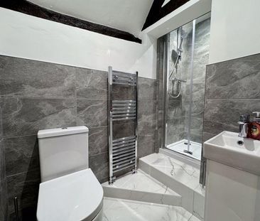 2 bedroom semi-detached house to rent - Photo 5