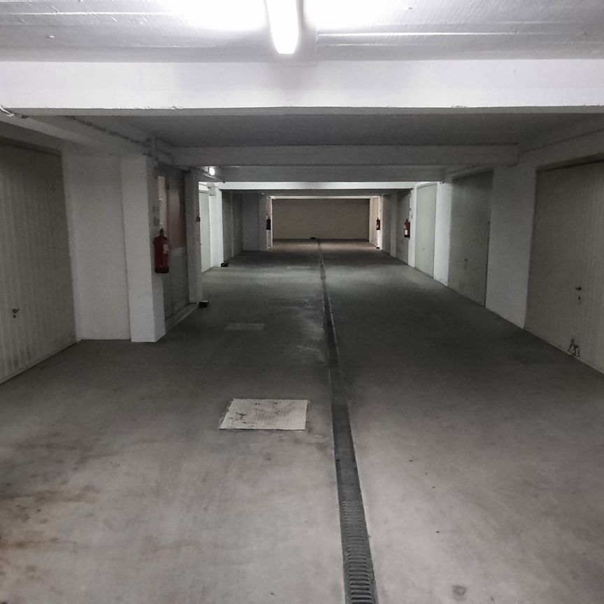Apartamento T2 para arrendamento sem móveis em condomínio com piscina no Monte Estoril. - Photo 1
