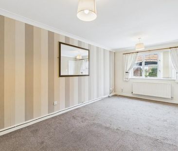 2 bedroom semi-detached house to rent - Photo 4