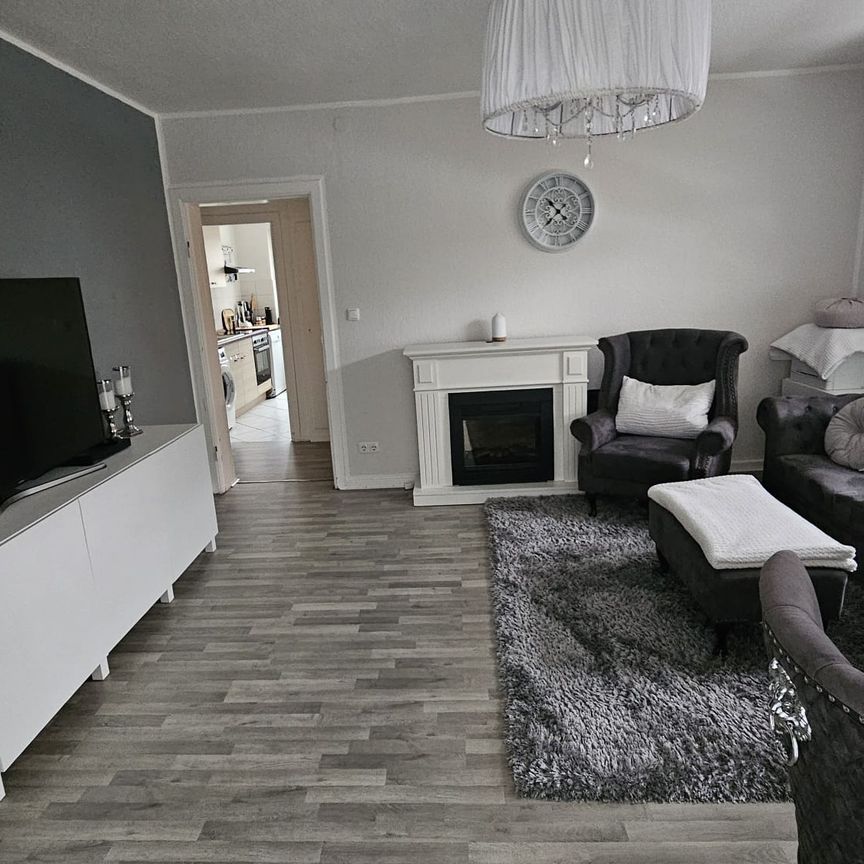 Sehr schöne helle 2 Zi.-Whg. ca. 60qm in der Helgolandstrasse 13, FREI zum 01.04.2026 - Photo 1