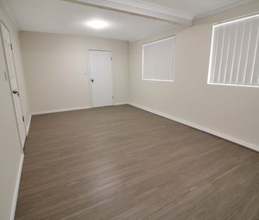 Newly Renovated 2 Bedroom Semi Attached House - Photo 1