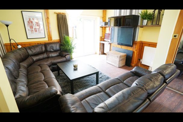 5 Bed Semi-Detached House, Snowdon Road, BS16 - Photo 1