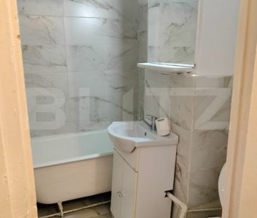 Apartament de inchiriat, 2 camere decomandat, mobilat și ut - Photo 5