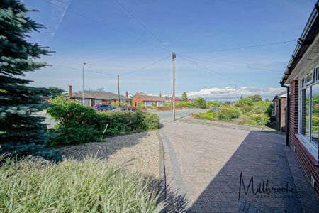 2 bedroom semi-detached bungalow to rent - Photo 3