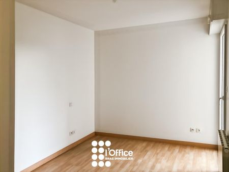 Location Appartement 3 pièces 68m² LES SABLES D OLONNE 85100 - Photo 3