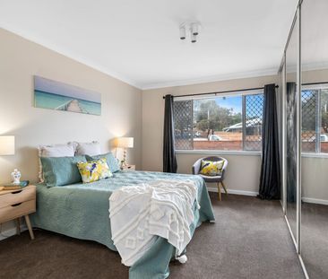 Stylish home in sought-after area! - Photo 5