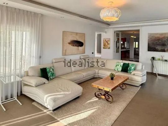 Alquiler de casa o chalet independiente en Urbanización Dos Hermanas II - Photo 1