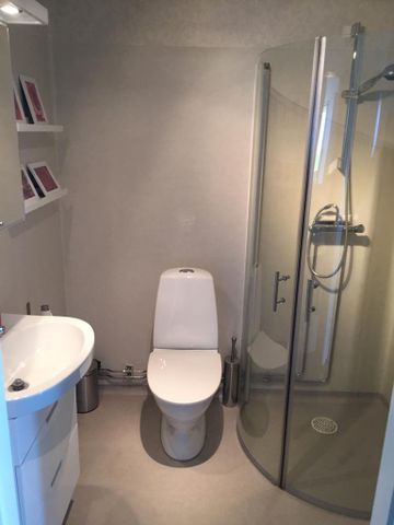 Idtjärnsgatan, Angered - Foto 3