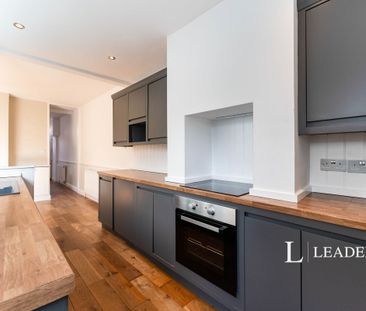 2 bedroom house to rent Shakespeare Road, PO1 - Photo 4