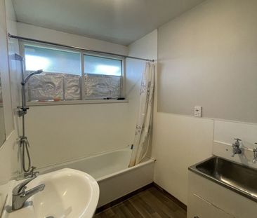 Tidy Two Bedroom Unit - Photo 1