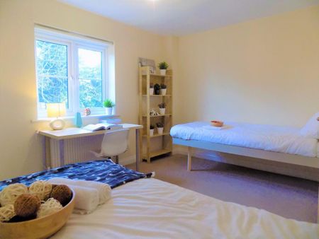 4 bedroom house to rent - Photo 2