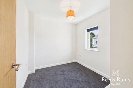 1 Wicket Mews, Saintfield, BT24 7FL - Photo 3
