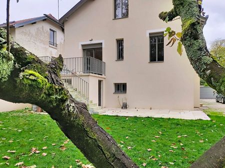 Location maison 6 pièces 116 m² à Bourg-en-Bresse (01000) - Photo 5