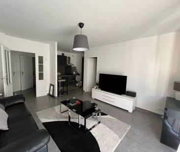 Location Appartement 2 pièces 45 m2 à Le Coudray - Photo 3