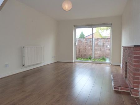 3 bedroom semi-detached house to rent - Photo 2