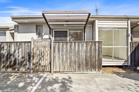 3/305 High Street, Thomastown VIC 3074 - Photo 4