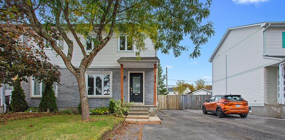 Maison Rénovée à Louer - Photo 2