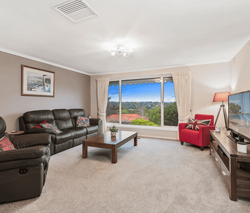 Well Maintained Family Home - 4 Bedrooms + Rumpus or 5th Bedroom - Photo 4