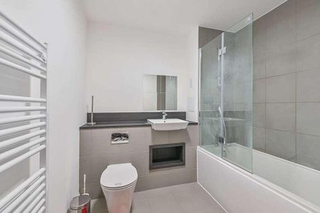 Cornwell House, Ron Leighton Way, East Ham, E6 - Photo 4