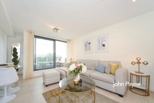 Berber Parade, London, SE18 - Photo 1