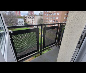 2 Bed Maisonette, Walker Close, BS5 - Photo 6