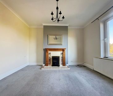 3 bedroom House To Let - Photo 2