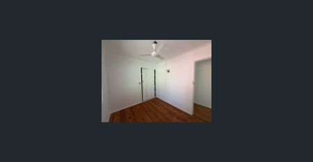 Family Home with Brand-New Kitchen, Fresh Paint! Contact the agent anytime for an inspection. - Photo 2