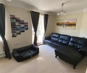 2 bedroom terraced house to rent - Photo 2