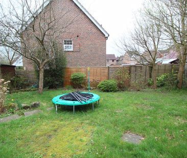 2 bedroom end of terrace house to rent - Photo 1