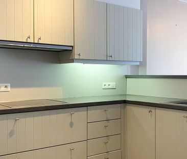Appartement te huur in Waregem voor € 800 met 2 slaapkamers - Photo 5