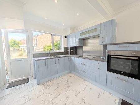 Chichester 4 bedroom house to rent - Photo 4