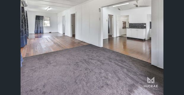 QUEENSLANDER CHARM READY TO GO! $495PW WITH POOL MAINTENANCE. - Photo 1