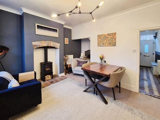 2 bedroom terraced house to rent - Photo 1