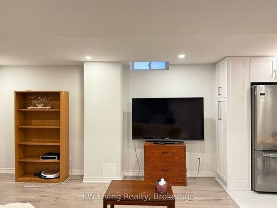 For Lease - 2094 Teeside Court, Mississauga, Ontario - Photo 1