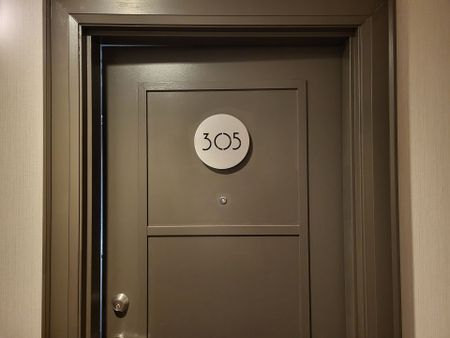 For Lease - 205 Lakeshore Road Unit# 305, Oakville, Ontario - Photo 2