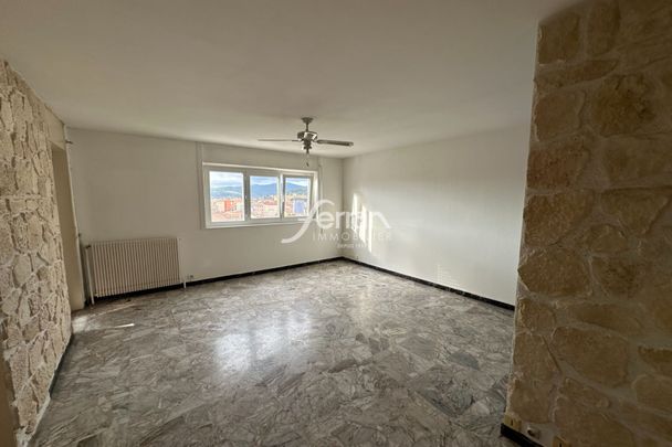 Location Appartement 3 pièces 84m² DRAGUIGNAN 83300 - Photo 1