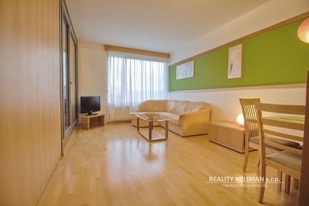 Pronájem bytu 1+kk 52 m² - Photo 2