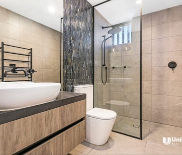 Luxury, spacious two bedroom apartment at best location of Epping - Photo 6