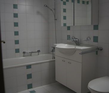 Helle freundliche 2.5 Zimmerwohnung im 1.OG - Photo 4