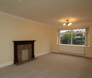 4 bedroom semi-detached house to rent - Photo 2