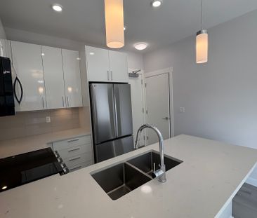 #610 33886 Pine Street - Photo 5