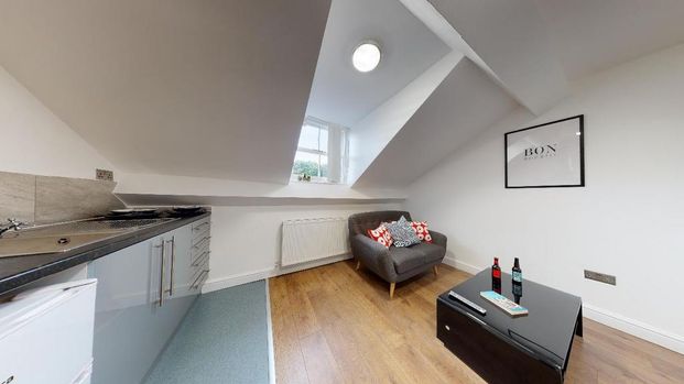 Studio to rent - Photo 1