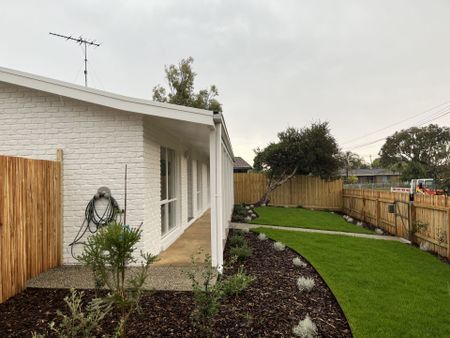 Fully Renovated Coastal Gem! - Photo 5