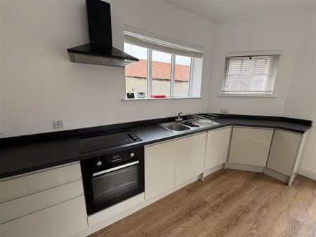 Studio to rent - Photo 5